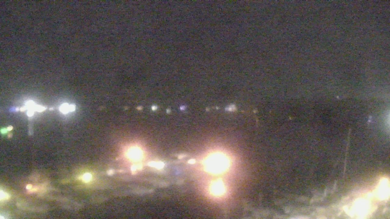 Thumbnail for current weather camera view from Emerald Coast Marine in Niceville, Florida