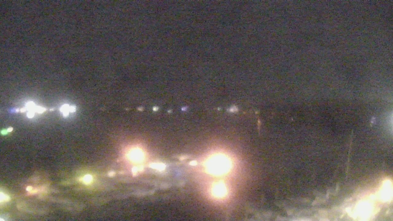 Thumbnail for current weather camera view from Emerald Coast Marine in Niceville, Florida