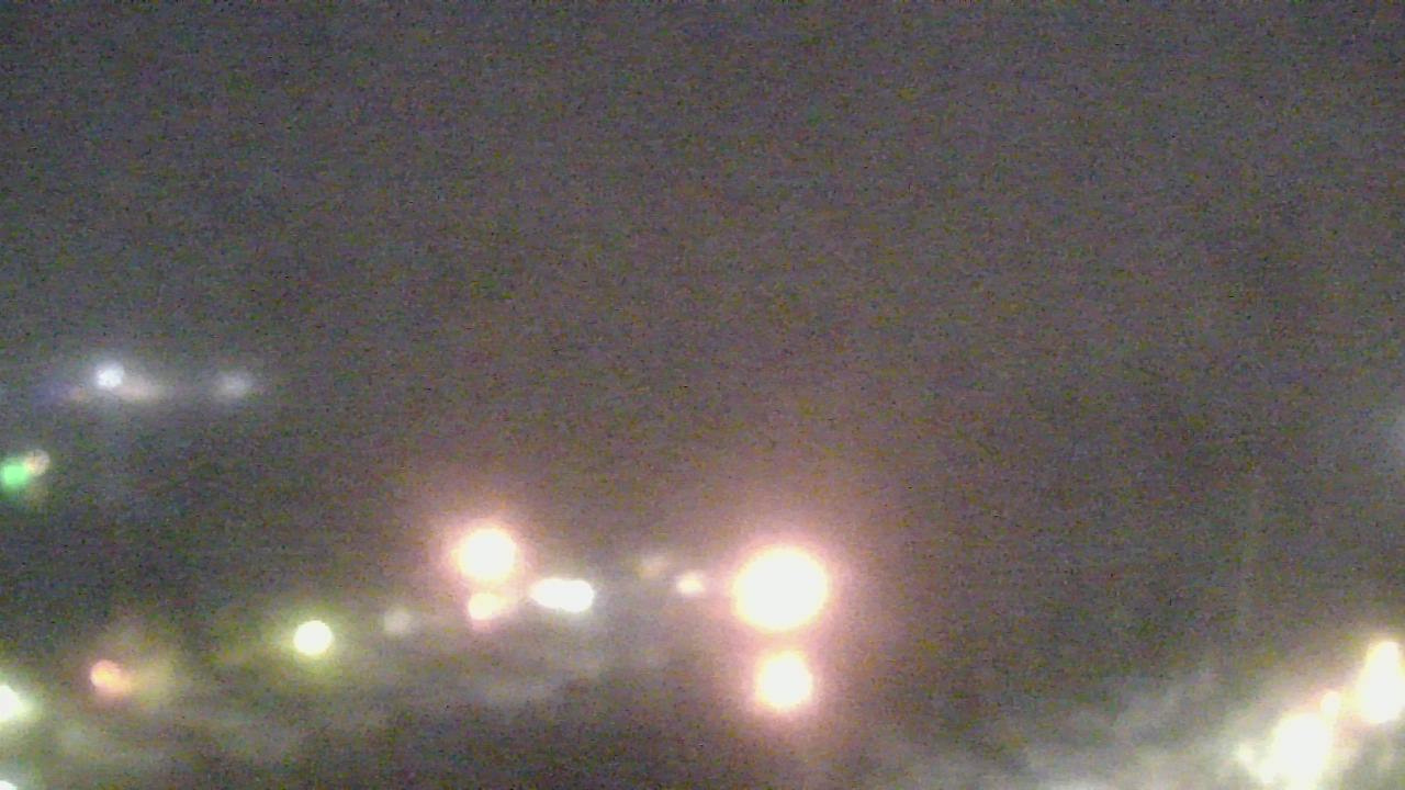 Thumbnail for current weather camera view from Emerald Coast Marine in Niceville, Florida