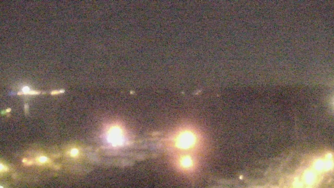 Thumbnail for current weather camera view from Emerald Coast Marine in Niceville, Florida