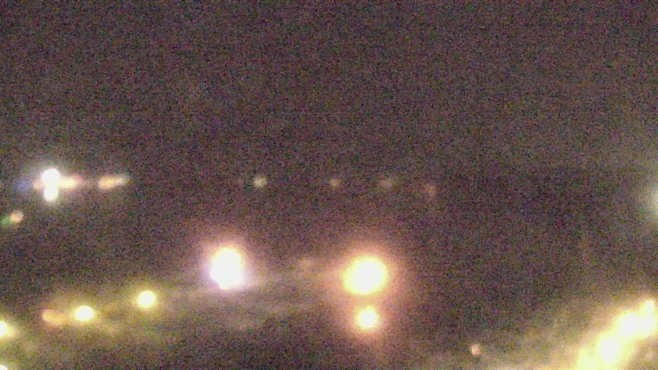 Thumbnail for current weather camera view from Emerald Coast Marine in Niceville, Florida