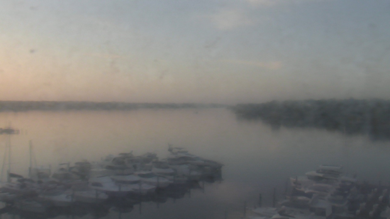 Thumbnail for current weather camera view from Emerald Coast Marine in Niceville, Florida