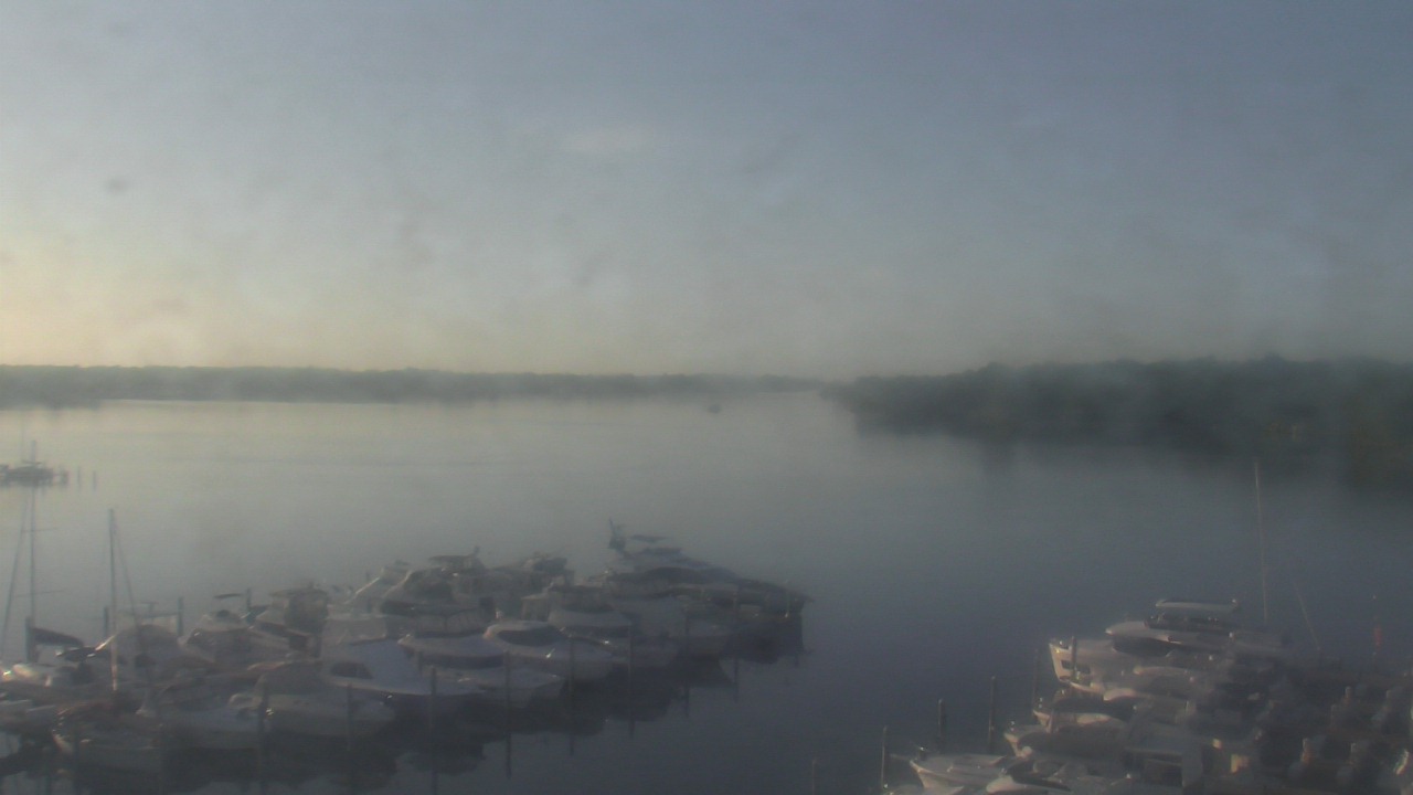 Thumbnail for current weather camera view from Emerald Coast Marine in Niceville, Florida