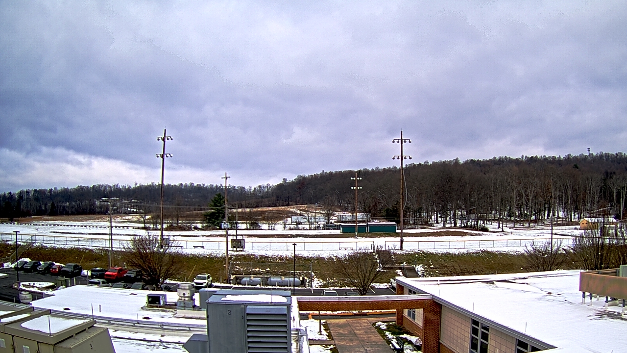 Thumbnail for current weather camera view from New Bloomfield ES in Bloomfield, Pennsylvania
