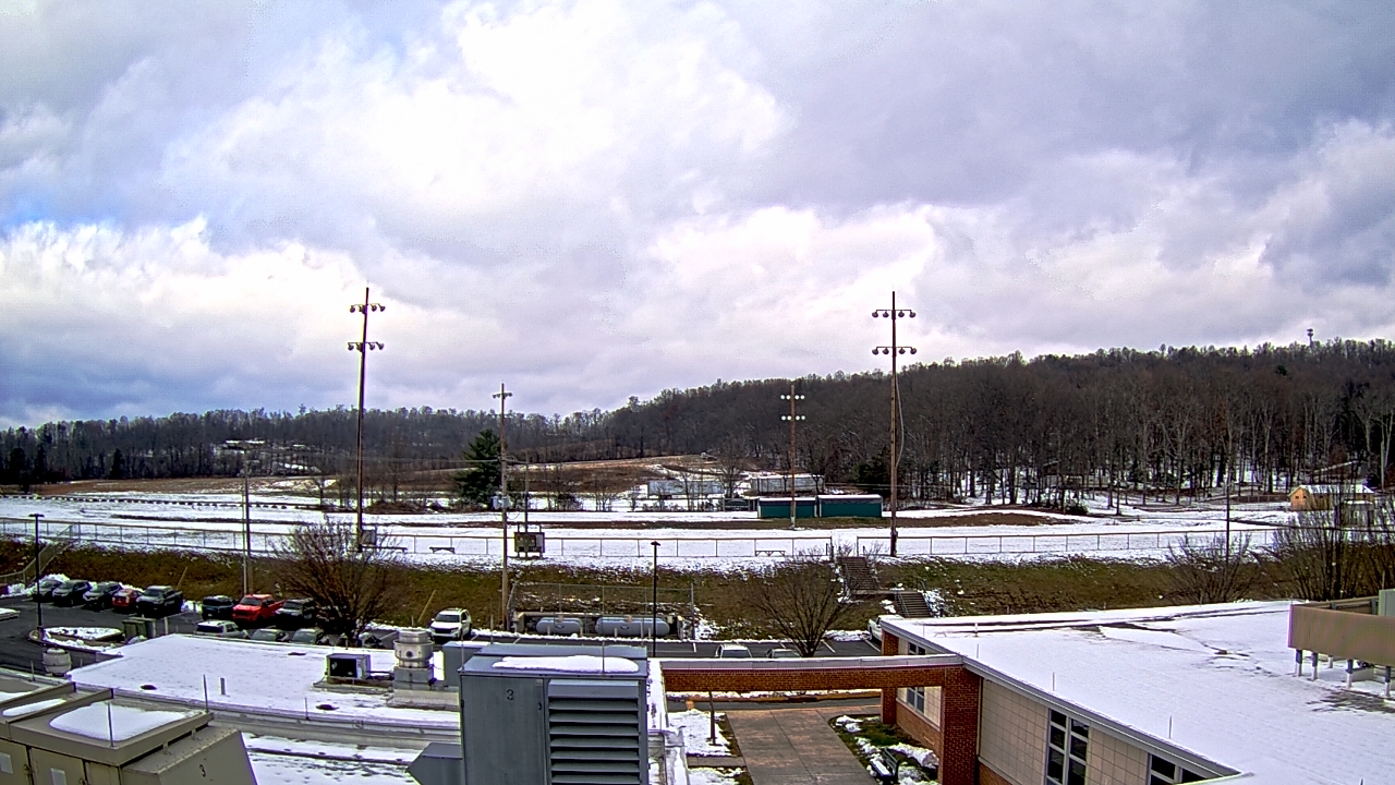 Thumbnail for current weather camera view from New Bloomfield ES in Bloomfield, Pennsylvania