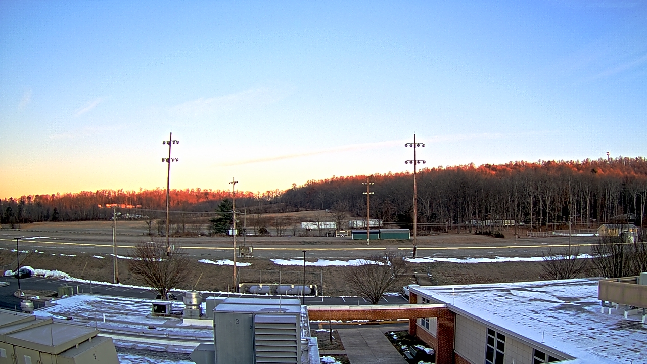 Thumbnail for current weather camera view from New Bloomfield ES in Bloomfield, Pennsylvania