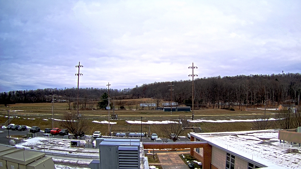 Thumbnail for current weather camera view from New Bloomfield ES in Bloomfield, Pennsylvania