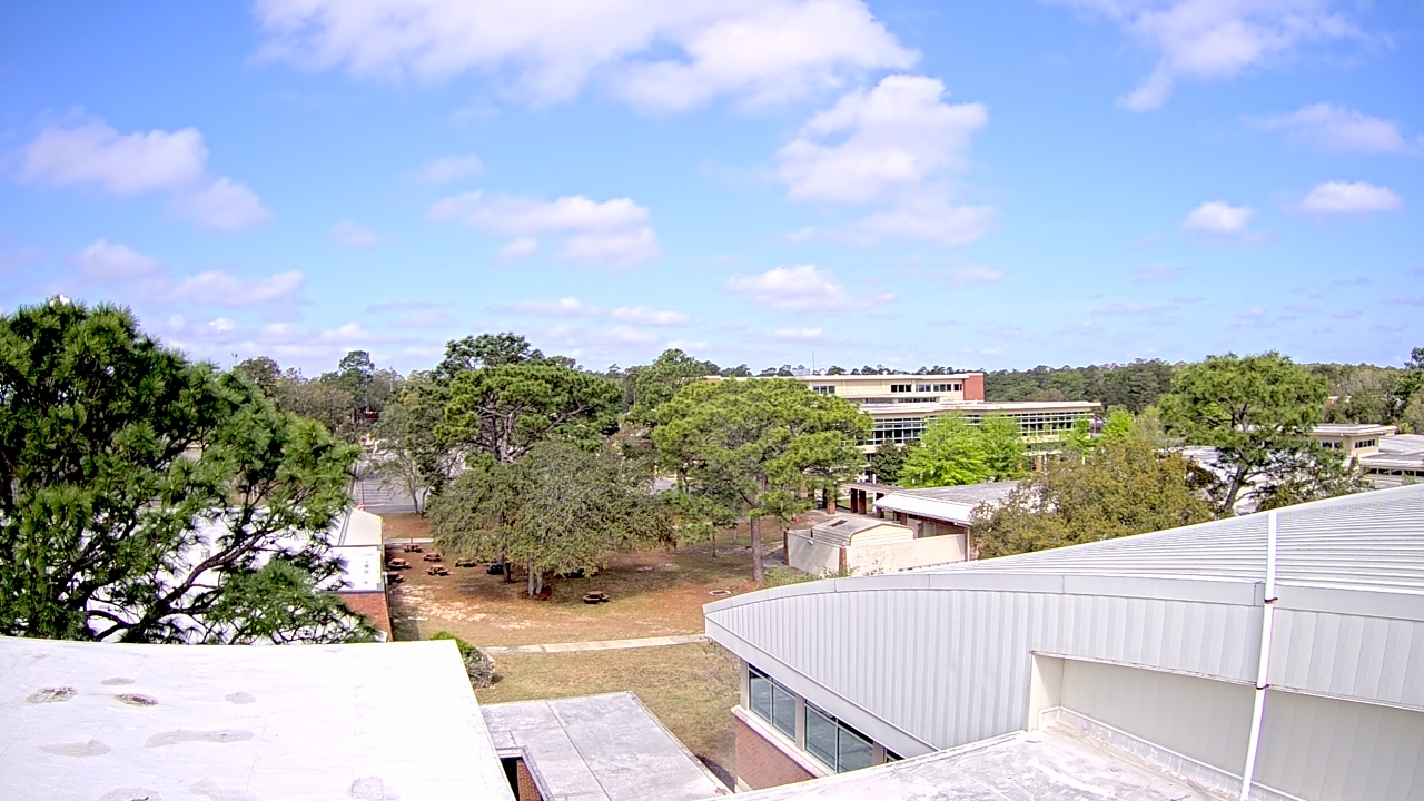 Thumbnail for current weather camera view from Northwest Florida State College - Science Building in Niceville, Florida