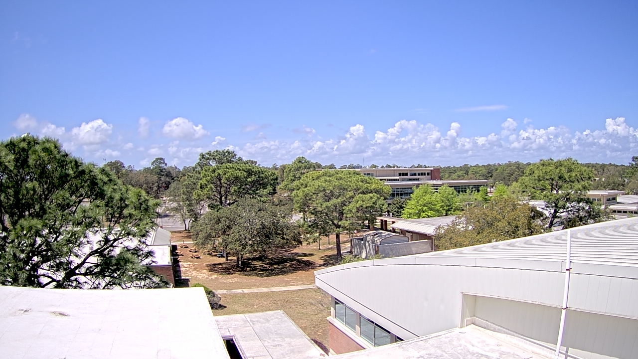 Thumbnail for current weather camera view from Northwest Florida State College - Science Building in Niceville, Florida