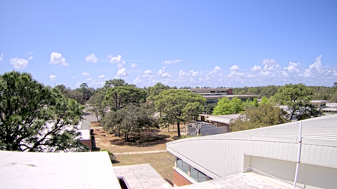 Thumbnail for current weather camera view from Northwest Florida State College - Science Building in Niceville, Florida