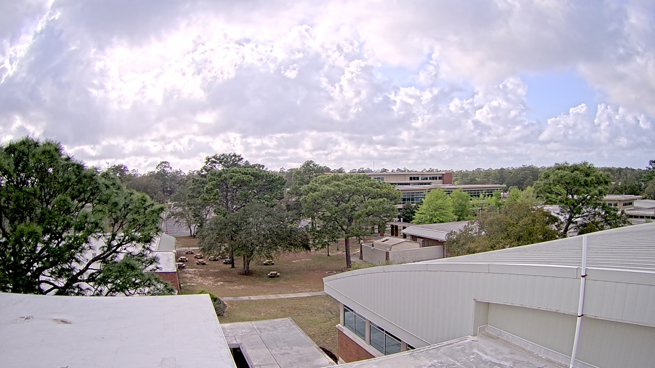 Thumbnail for current weather camera view from Northwest Florida State College - Science Building in Niceville, Florida