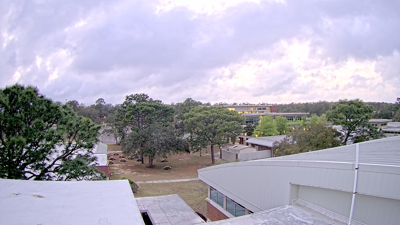 Thumbnail for current weather camera view from Northwest Florida State College - Science Building in Niceville, Florida