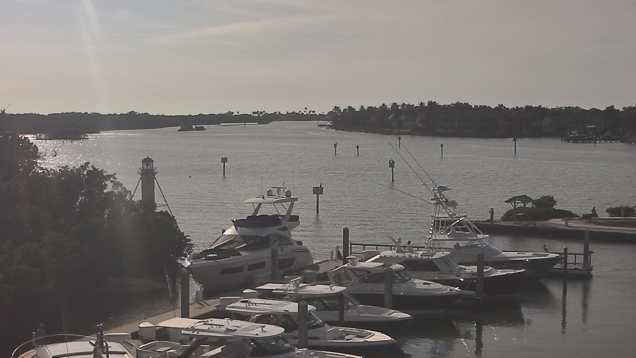 Thumbnail for current weather camera view from Hamilton Harbor Yacht Club in Naples, Florida