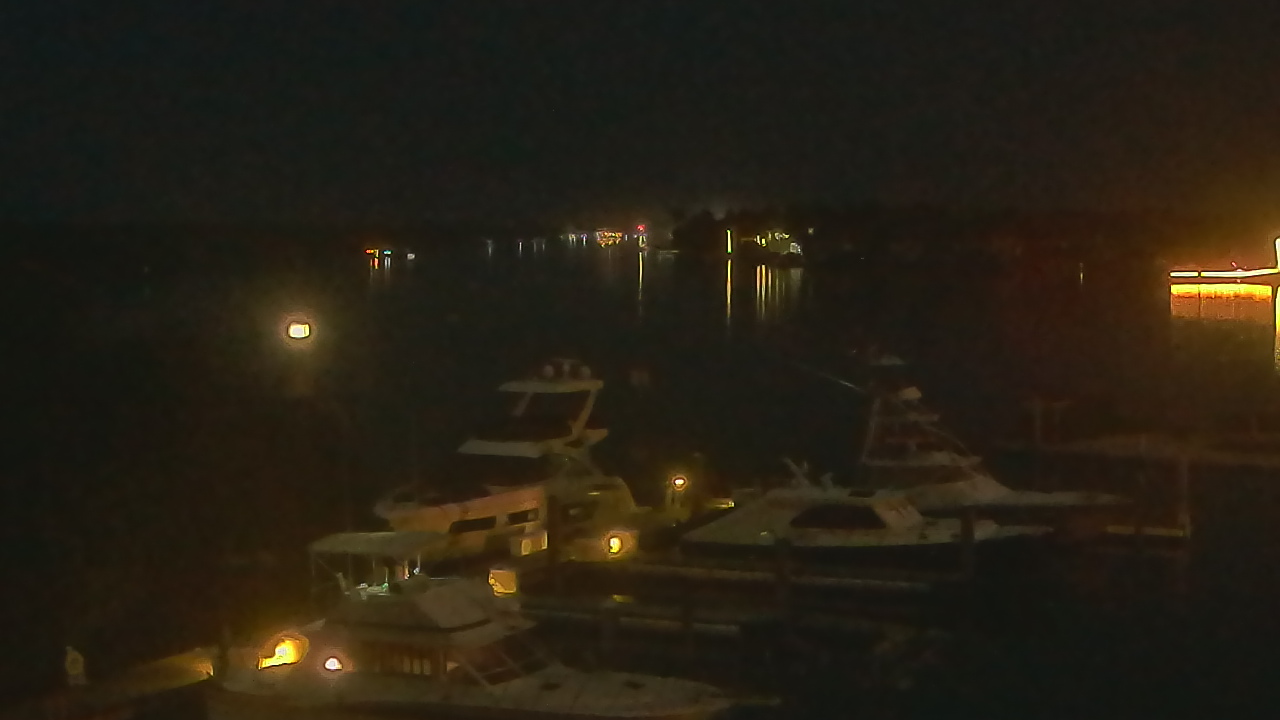 Thumbnail for current weather camera view from Hamilton Harbor Yacht Club in Naples, Florida