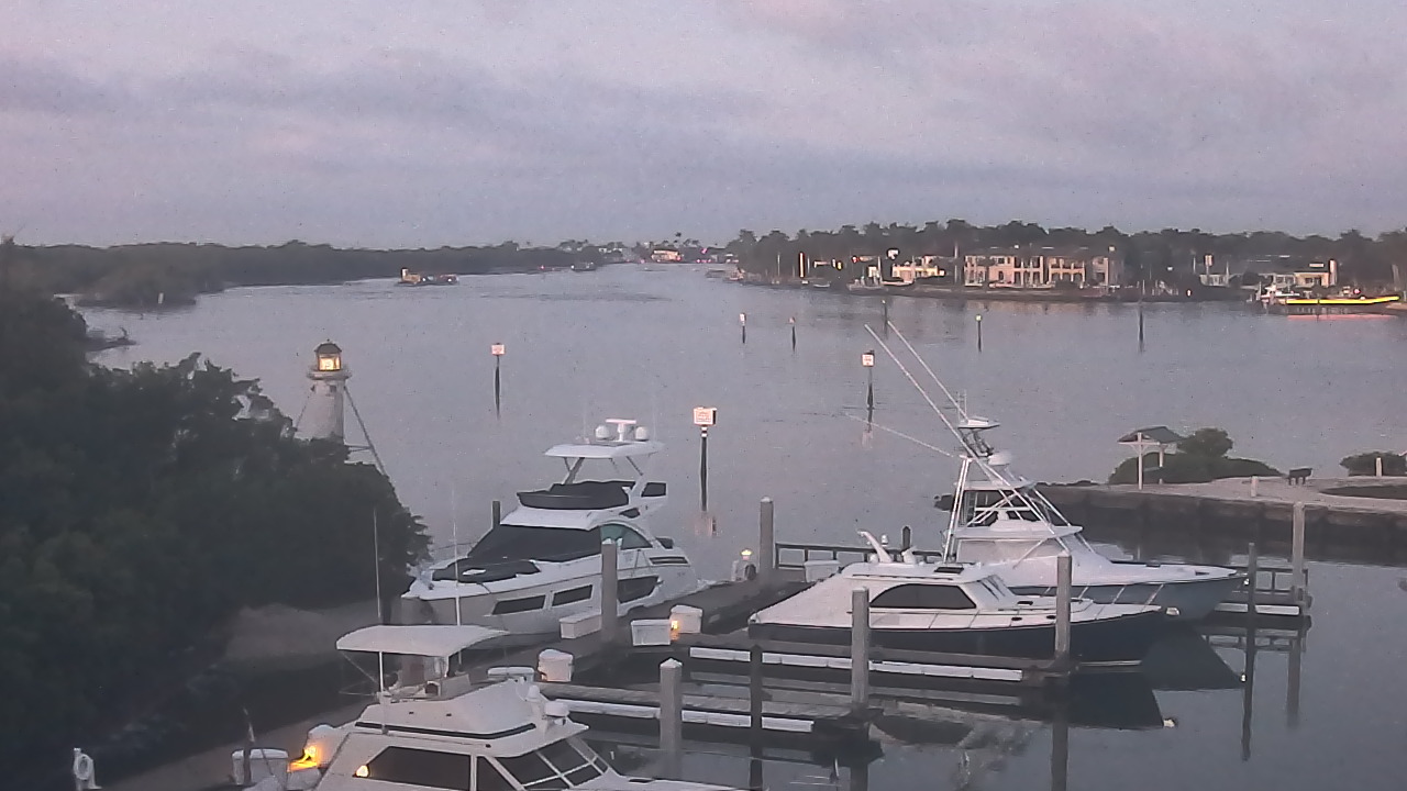 Thumbnail for current weather camera view from Hamilton Harbor Yacht Club in Naples, Florida