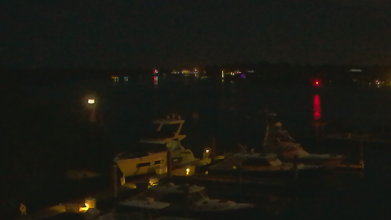 Thumbnail for current weather camera view from Hamilton Harbor Yacht Club in Naples, Florida