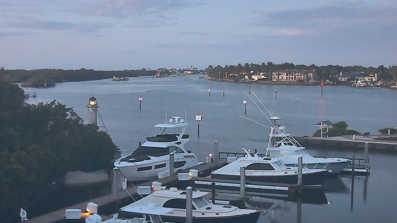 Thumbnail for current weather camera view from Hamilton Harbor Yacht Club in Naples, Florida