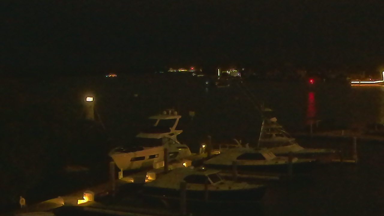 Thumbnail for current weather camera view from Hamilton Harbor Yacht Club in Naples, Florida