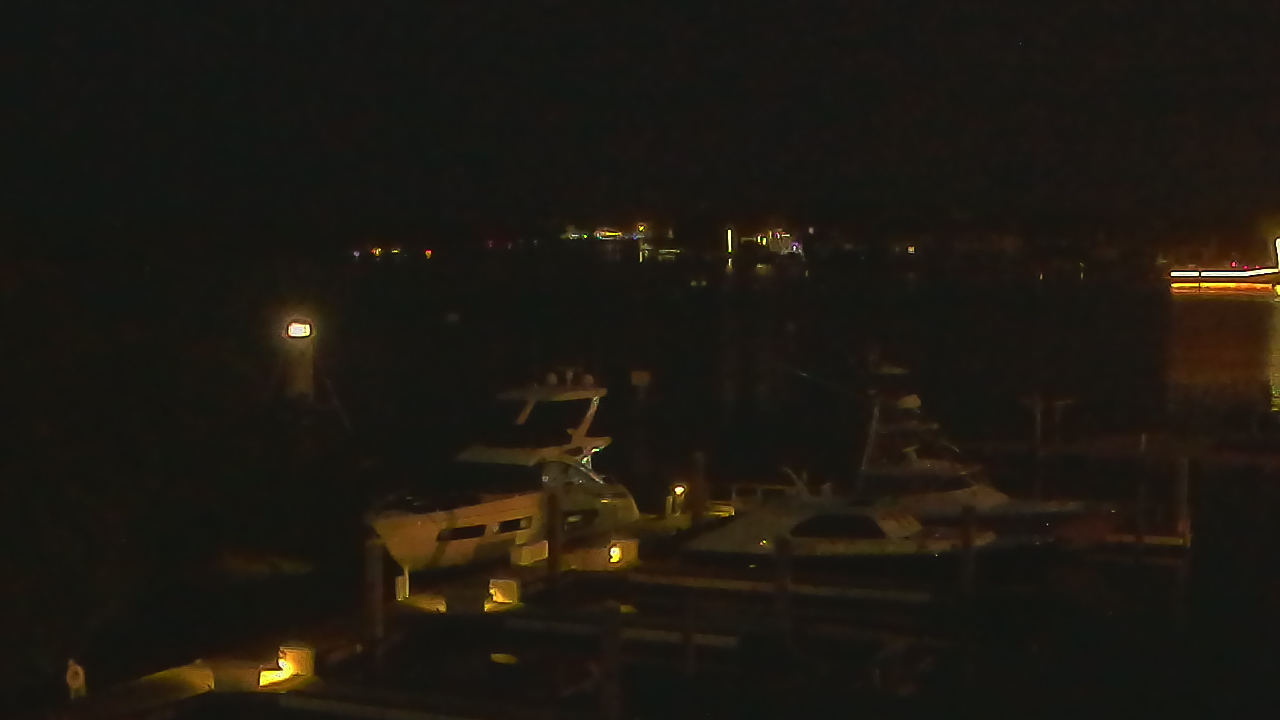 Thumbnail for current weather camera view from Hamilton Harbor Yacht Club in Naples, Florida