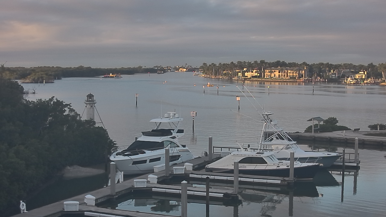 Thumbnail for current weather camera view from Hamilton Harbor Yacht Club in Naples, Florida