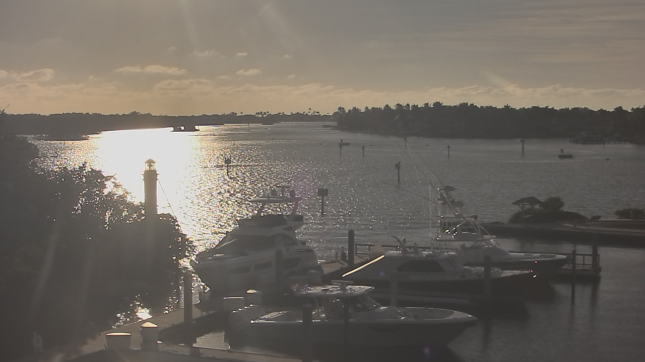 Thumbnail for current weather camera view from Hamilton Harbor Yacht Club in Naples, Florida