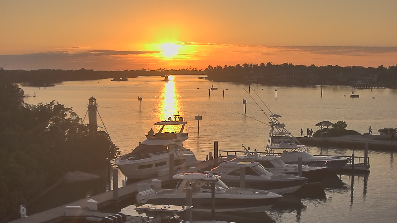Thumbnail for current weather camera view from Hamilton Harbor Yacht Club in Naples, Florida