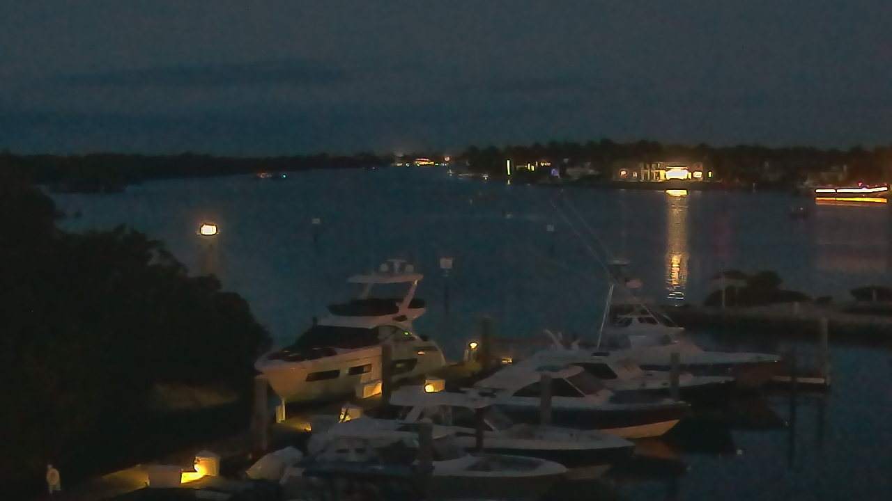 Thumbnail for current weather camera view from Hamilton Harbor Yacht Club in Naples, Florida
