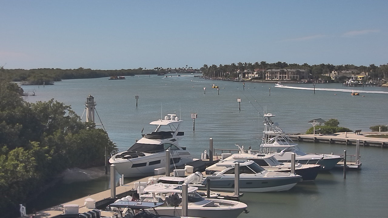 Thumbnail for current weather camera view from Hamilton Harbor Yacht Club in Naples, Florida