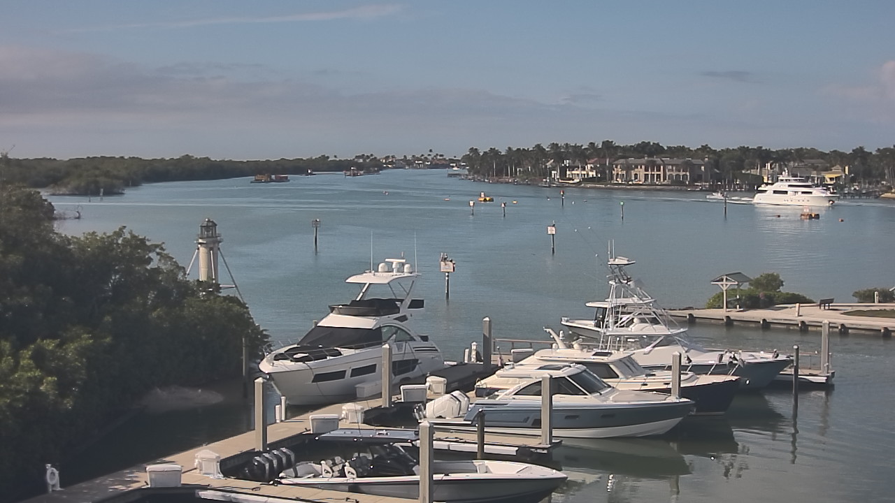 Thumbnail for current weather camera view from Hamilton Harbor Yacht Club in Naples, Florida