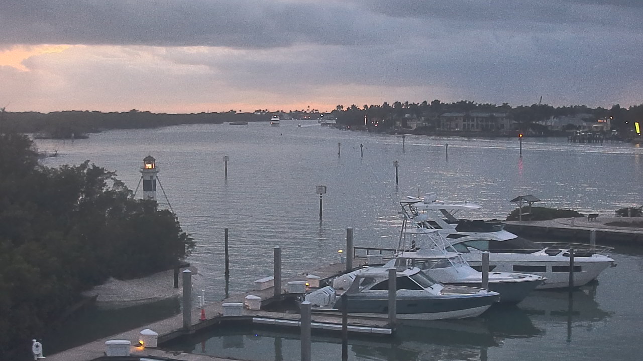 Thumbnail for current weather camera view from Hamilton Harbor Yacht Club in Naples, Florida