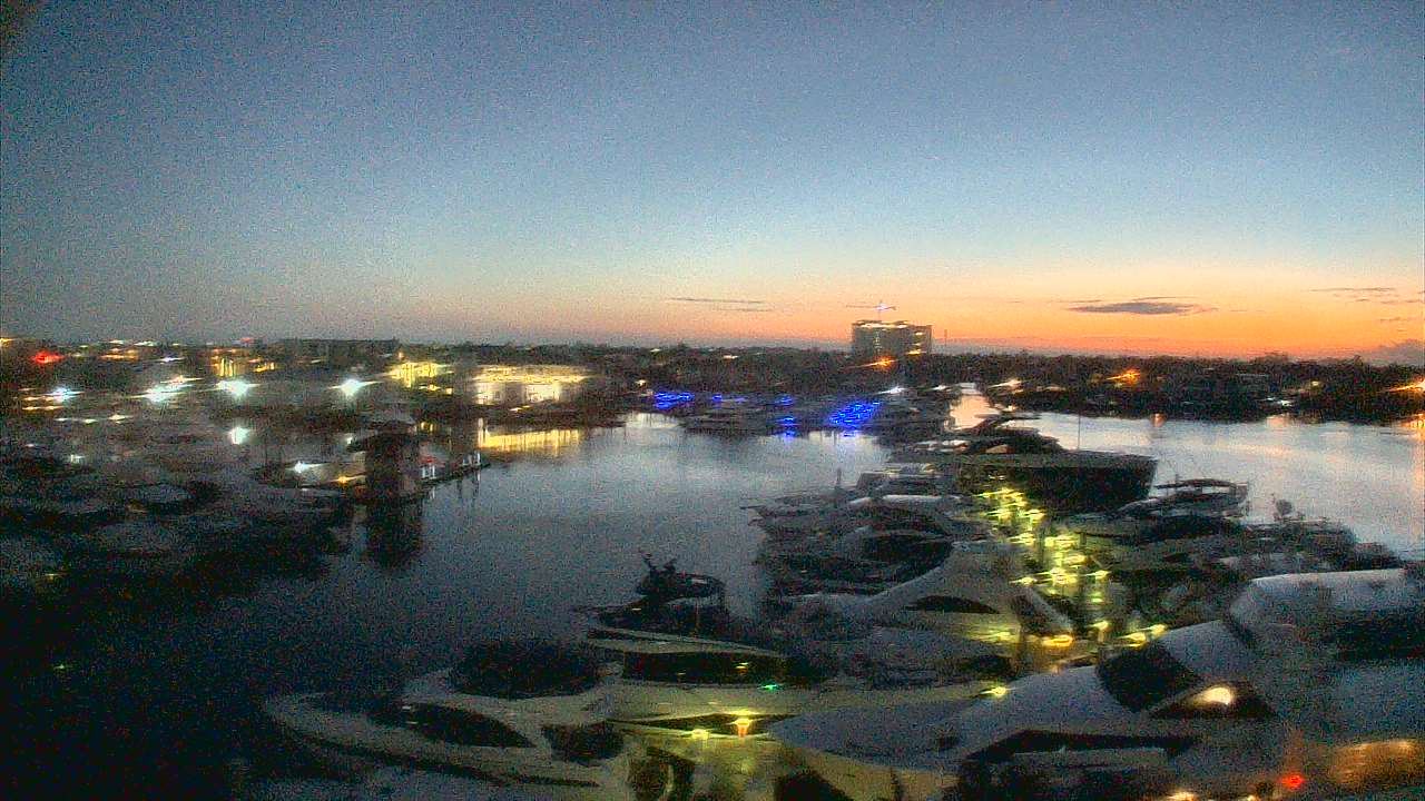 Thumbnail for current weather camera view from Bayview Dental Arts Dr.Scherder in Naples, Florida