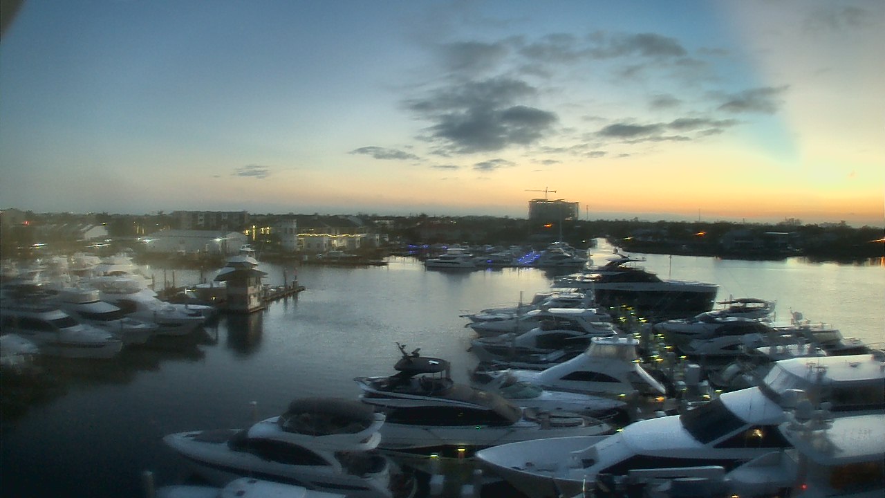 Thumbnail for current weather camera view from Bayview Dental Arts Dr.Scherder in Naples, Florida