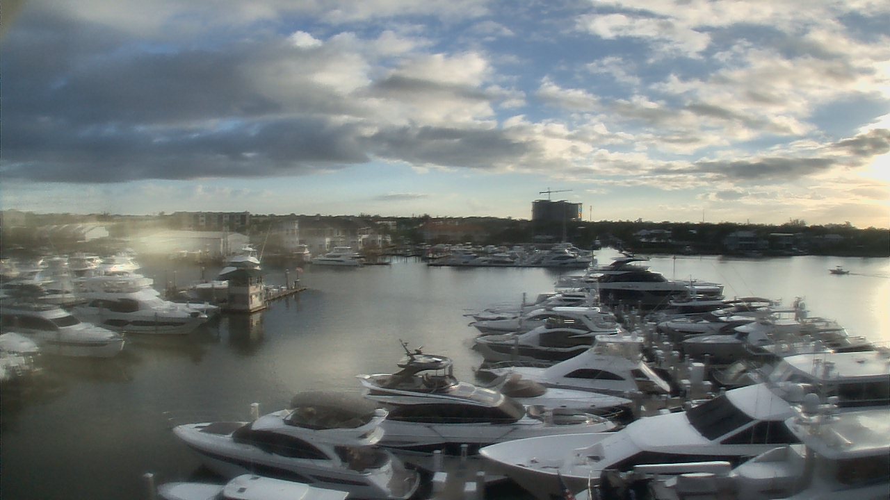 Thumbnail for current weather camera view from Bayview Dental Arts Dr.Scherder in Naples, Florida