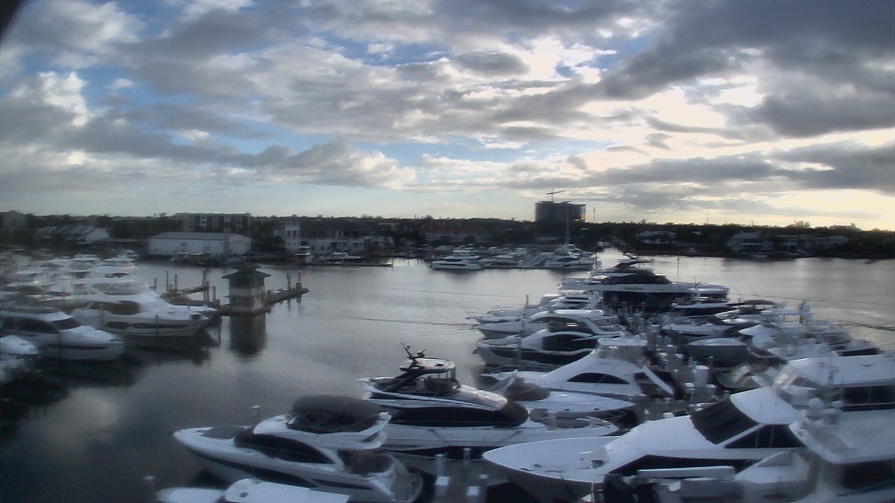 Thumbnail for current weather camera view from Bayview Dental Arts Dr.Scherder in Naples, Florida