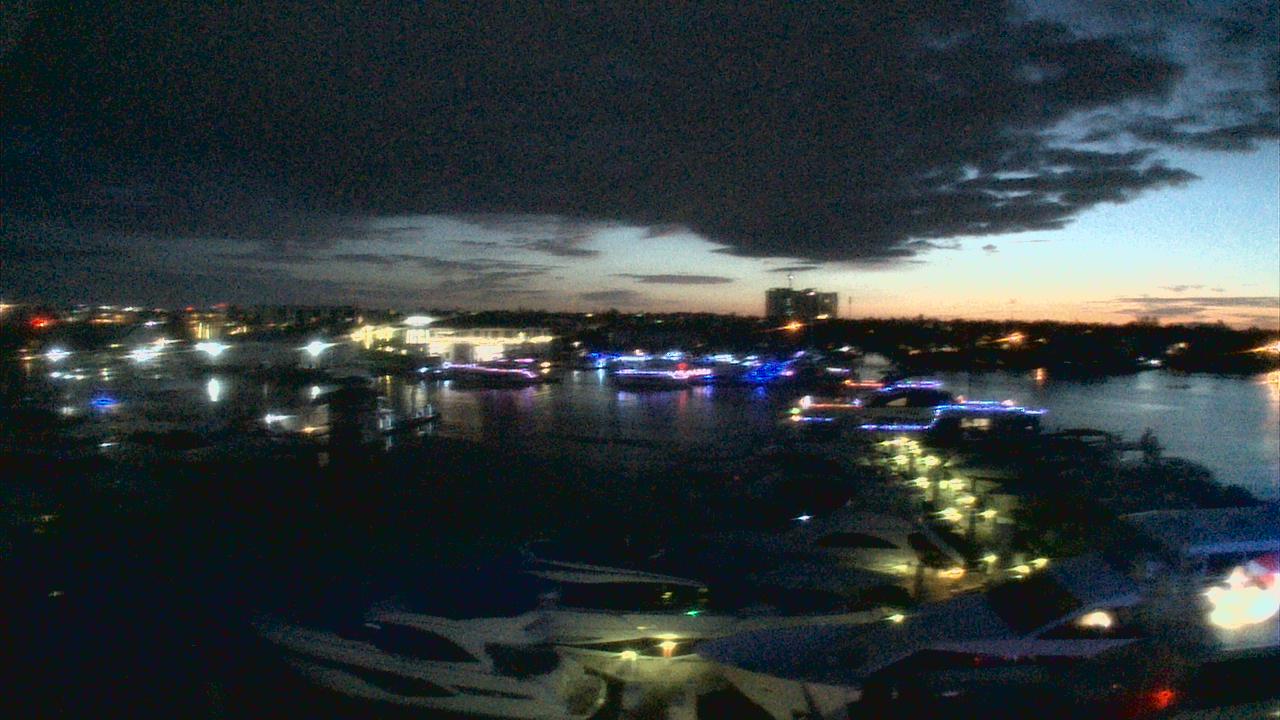 Thumbnail for current weather camera view from Bayview Dental Arts Dr.Scherder in Naples, Florida