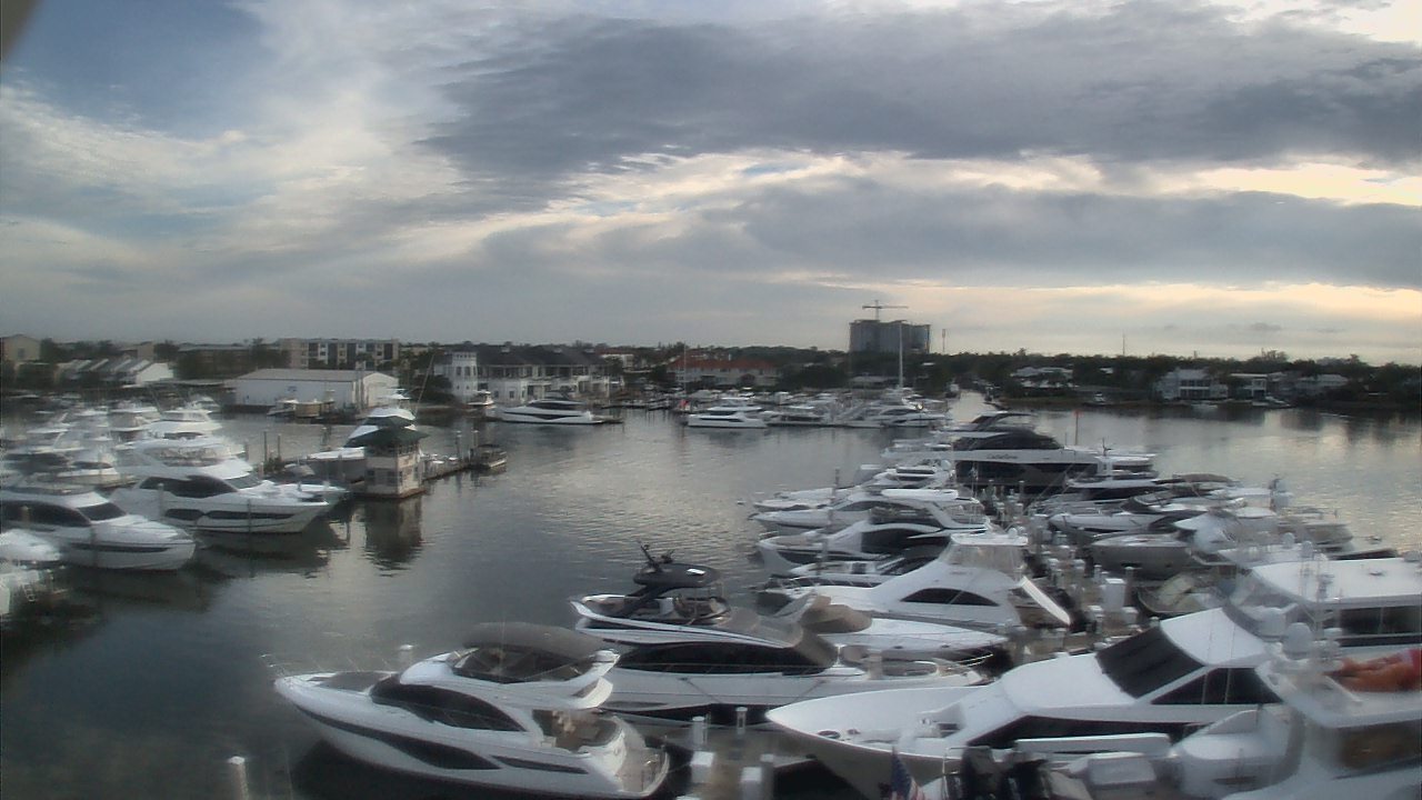 Thumbnail for current weather camera view from Bayview Dental Arts Dr.Scherder in Naples, Florida