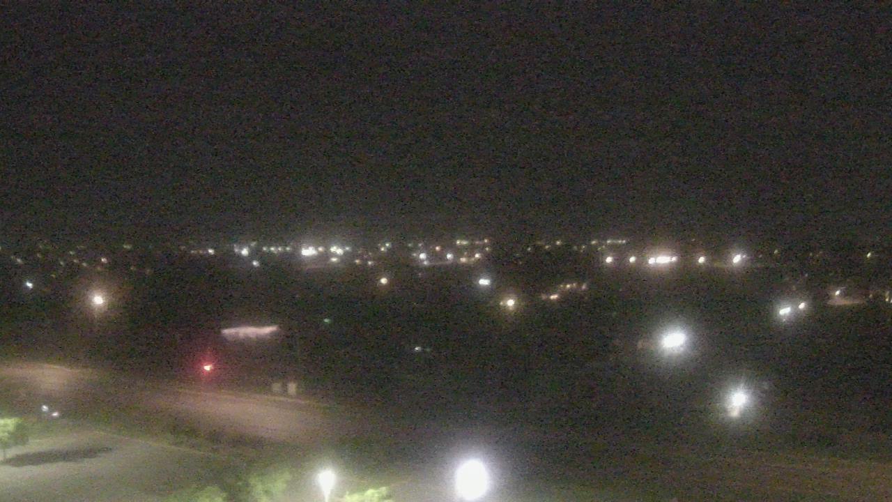 Thumbnail for current weather camera view from Norman Regional Moore in Moore, Oklahoma