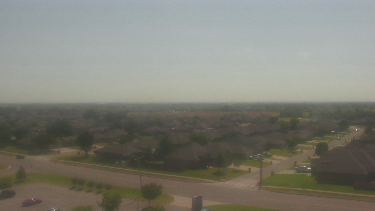 Thumbnail for current weather camera view from Norman Regional Moore in Moore, Oklahoma