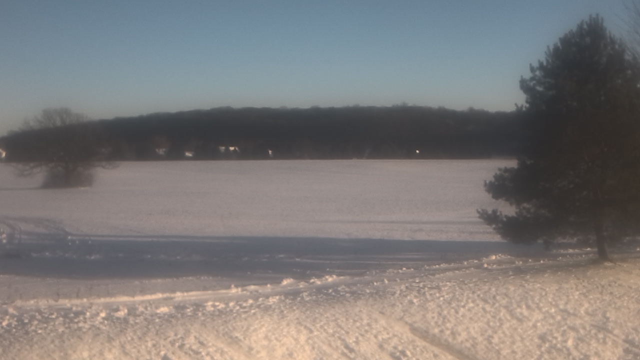 Thumbnail for current weather camera view from North Lake School District in Town of Merton, Wisconsin