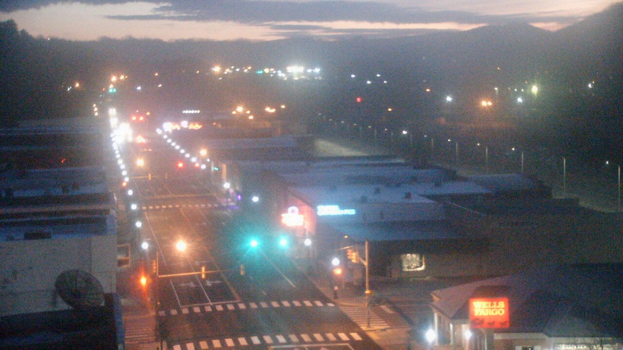 Thumbnail for current weather camera view from Hotel Norton in Norton, Virginia