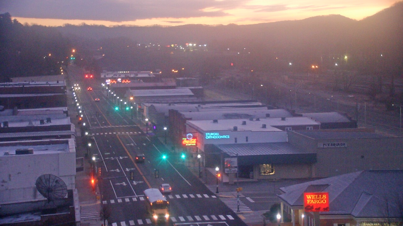 Thumbnail for current weather camera view from Hotel Norton in Norton, Virginia