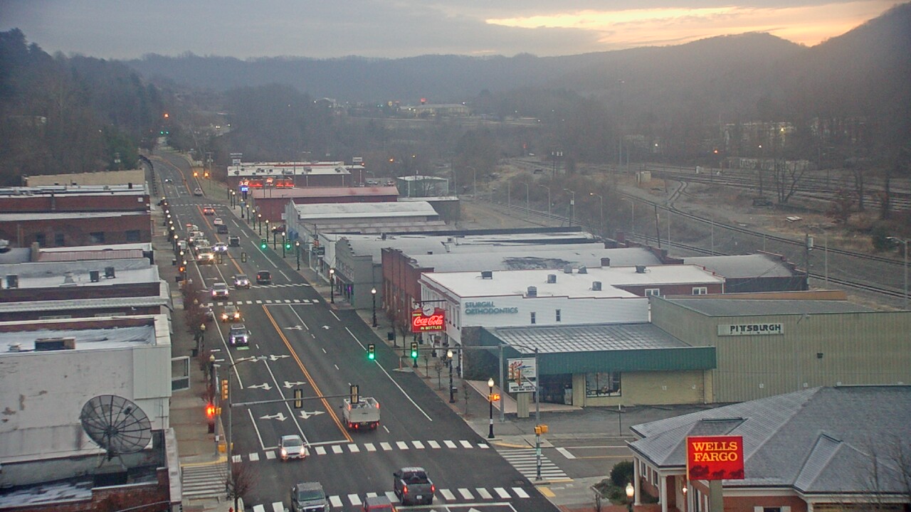 Thumbnail for current weather camera view from Hotel Norton in Norton, Virginia