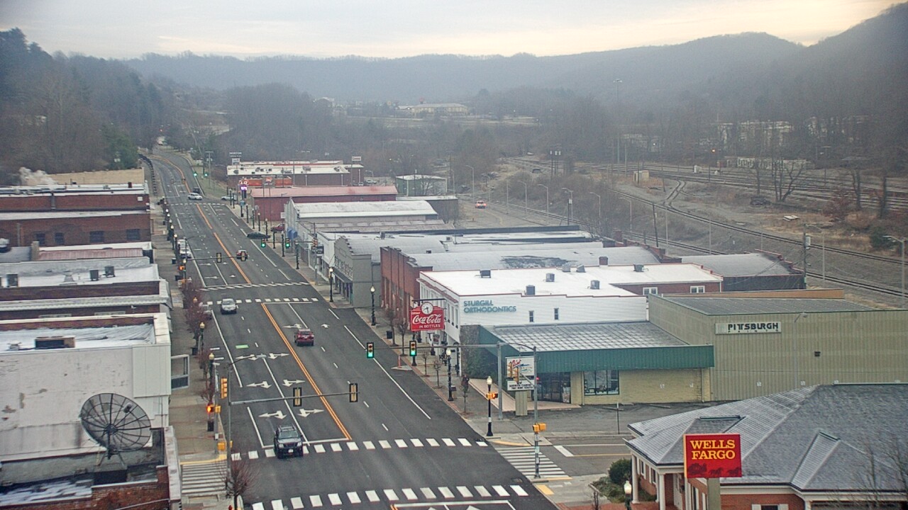 Thumbnail for current weather camera view from Hotel Norton in Norton, Virginia