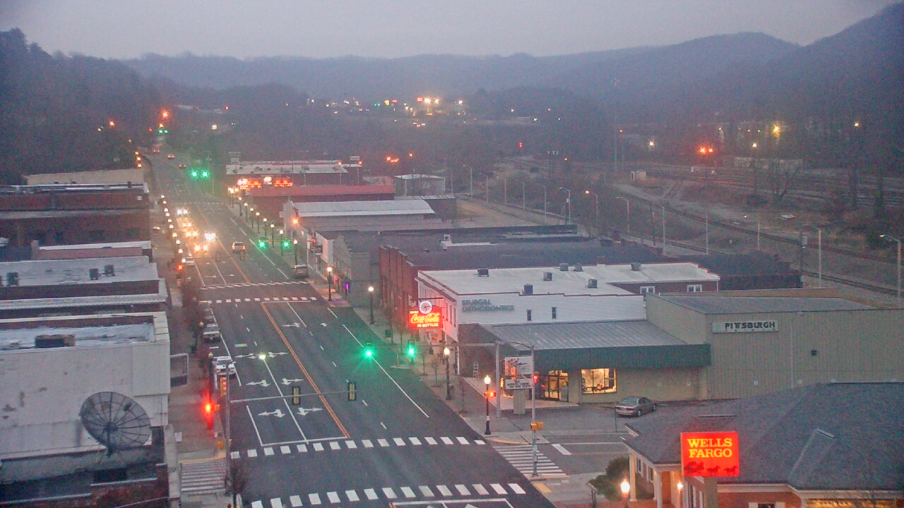 Thumbnail for current weather camera view from Hotel Norton in Norton, Virginia