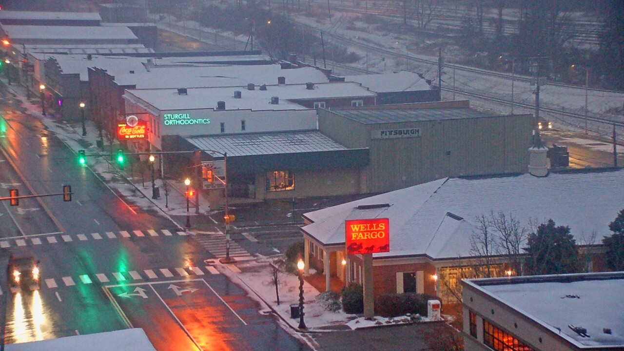 Thumbnail for current weather camera view from Hotel Norton in Norton, Virginia