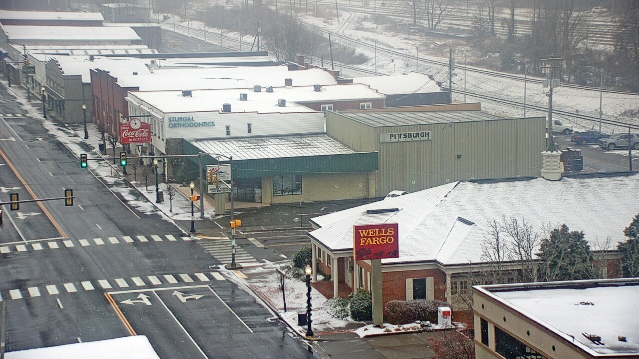 Thumbnail for current weather camera view from Hotel Norton in Norton, Virginia