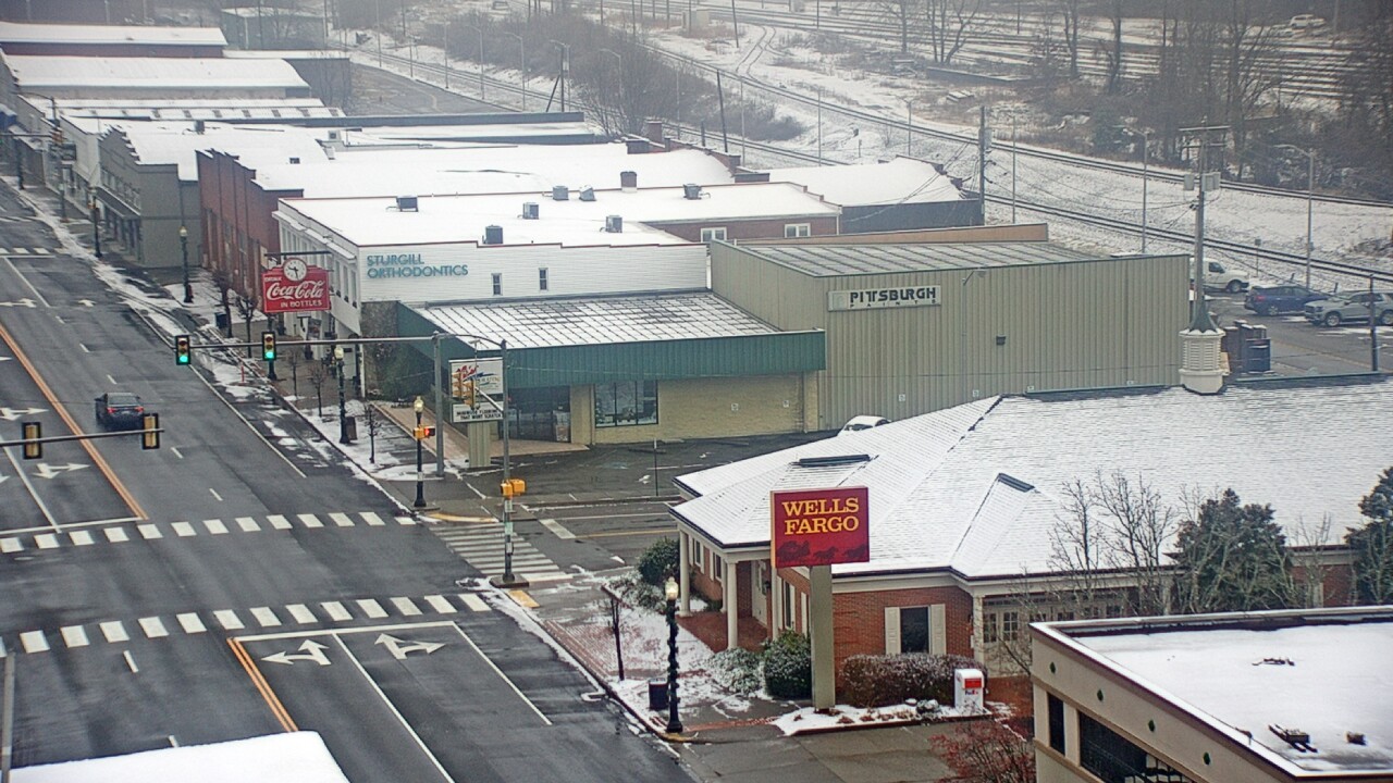 Thumbnail for current weather camera view from Hotel Norton in Norton, Virginia