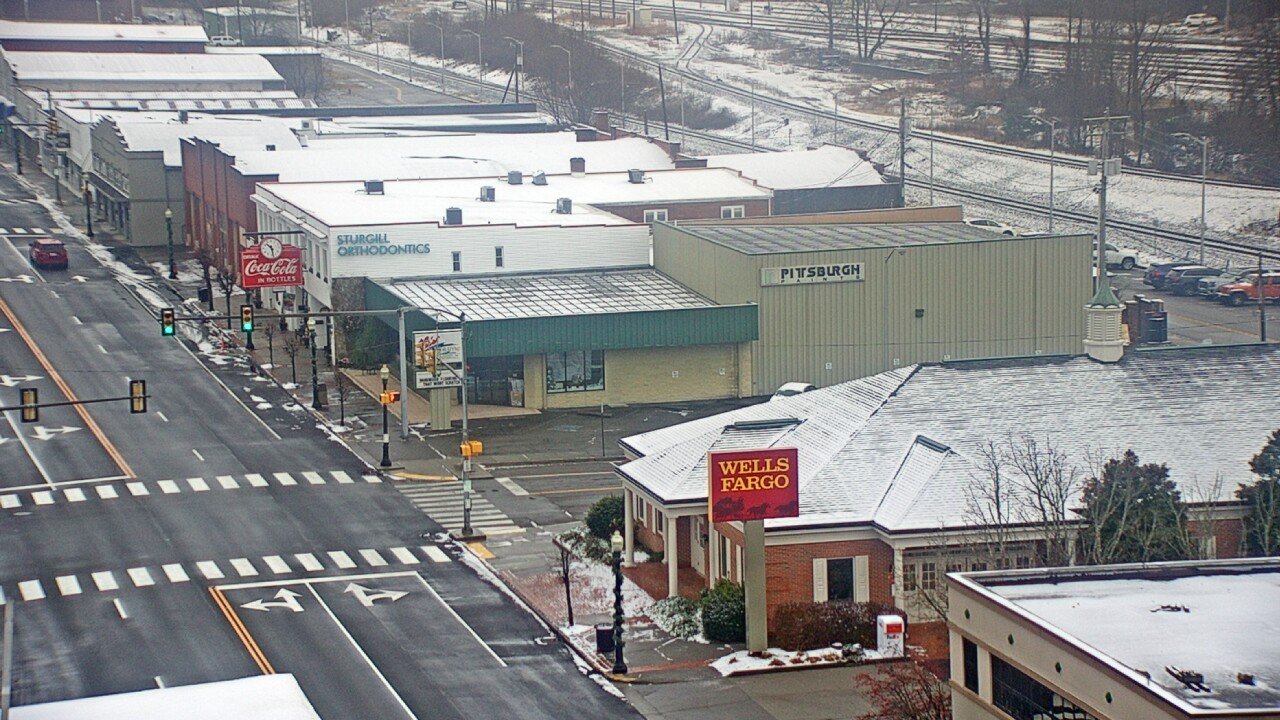 Thumbnail for current weather camera view from Hotel Norton in Norton, Virginia