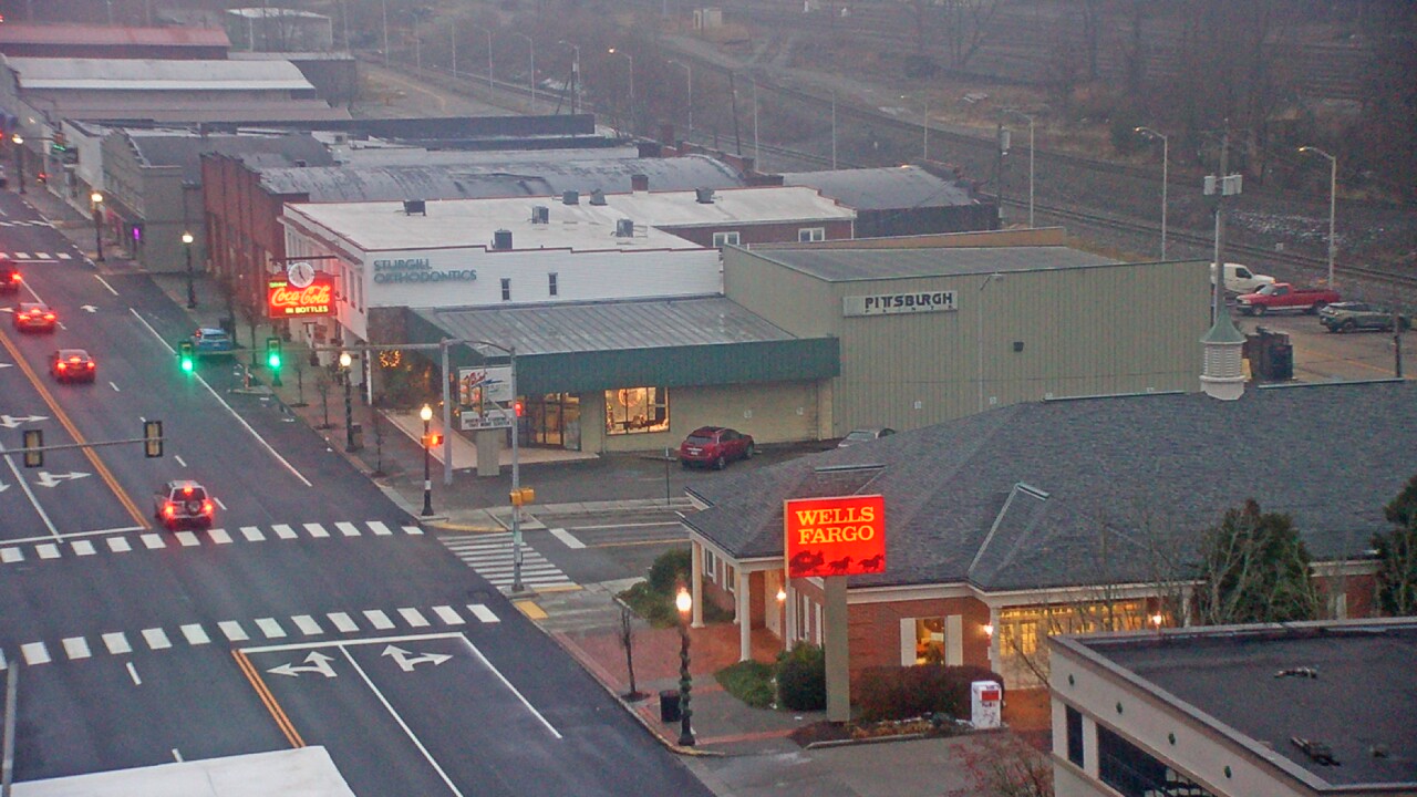 Thumbnail for current weather camera view from Hotel Norton in Norton, Virginia