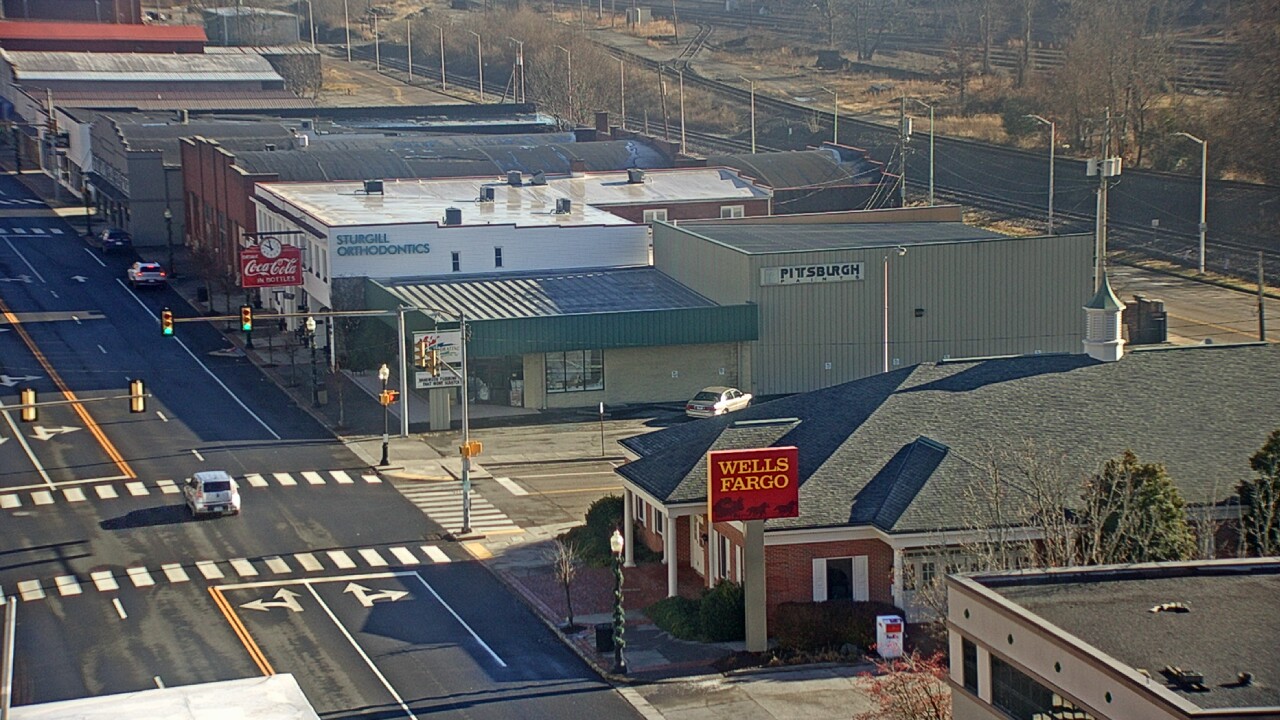 Thumbnail for current weather camera view from Hotel Norton in Norton, Virginia